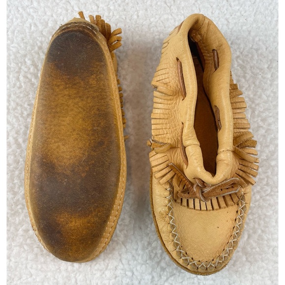 SOUTHWEST INDIAN FOUNDATION • Genuine Moosehide Leather Slip-On Fringe Moccasins - Picture 5 of 16